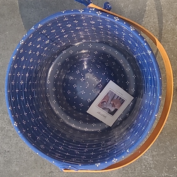 VINTAGE 1994 LONGABERGER LARGE ROUND APPLE BASKET - Picture 2 of 6